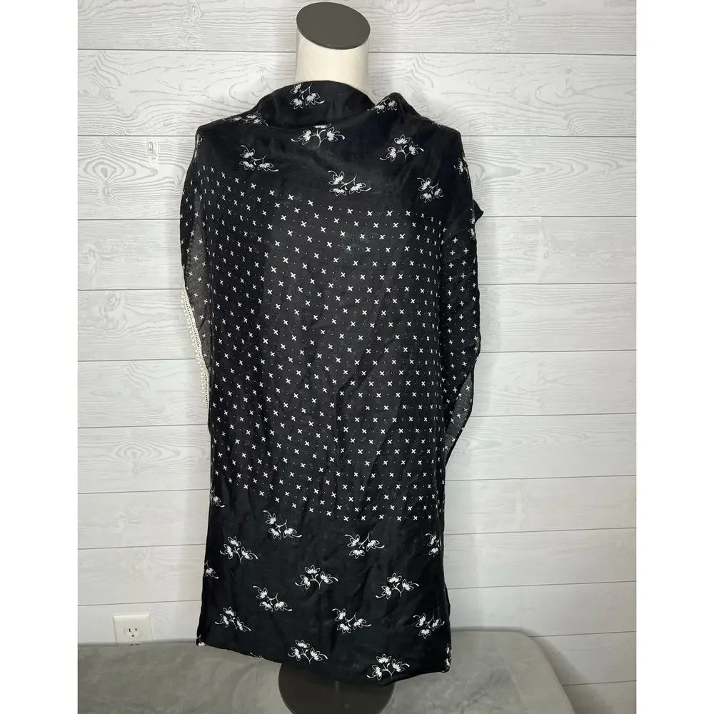 Loft black & white floral infinity scarf NWOT